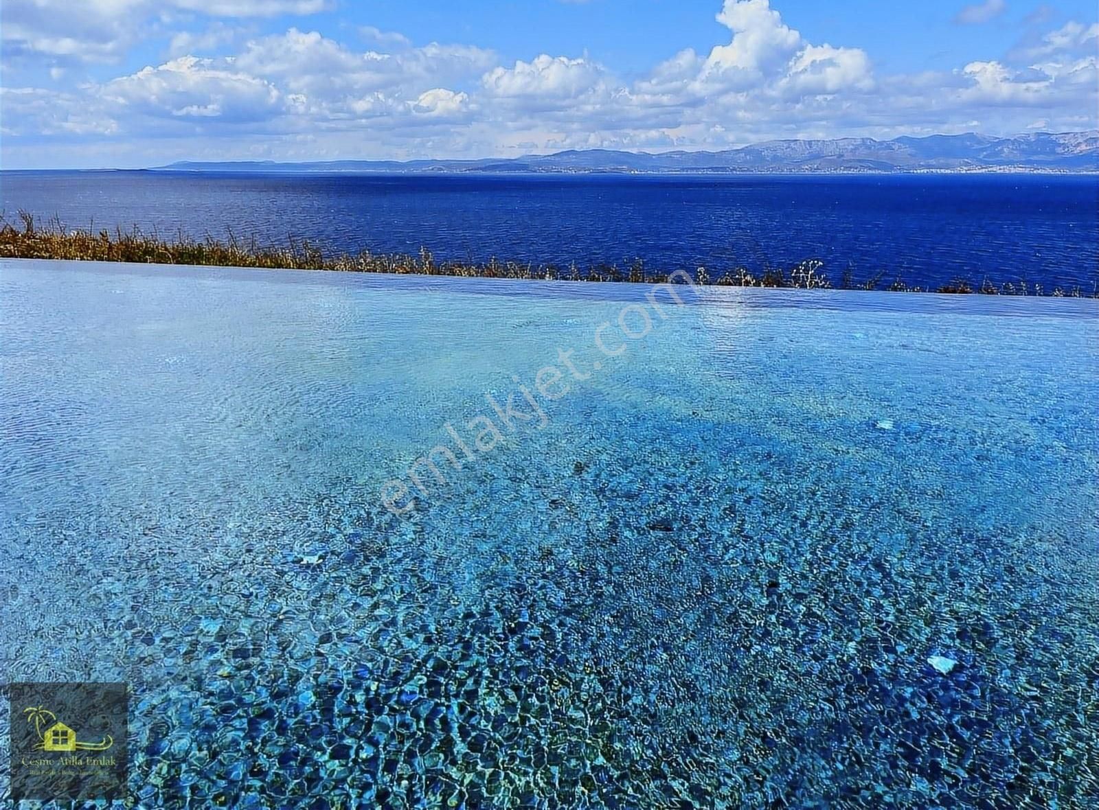 Çeşme 16 Eylül Satılık Daire Çeşme Ayasaranda Mevkiinde Deniz Manz. Bahçeli Satılık 1+1 Daire