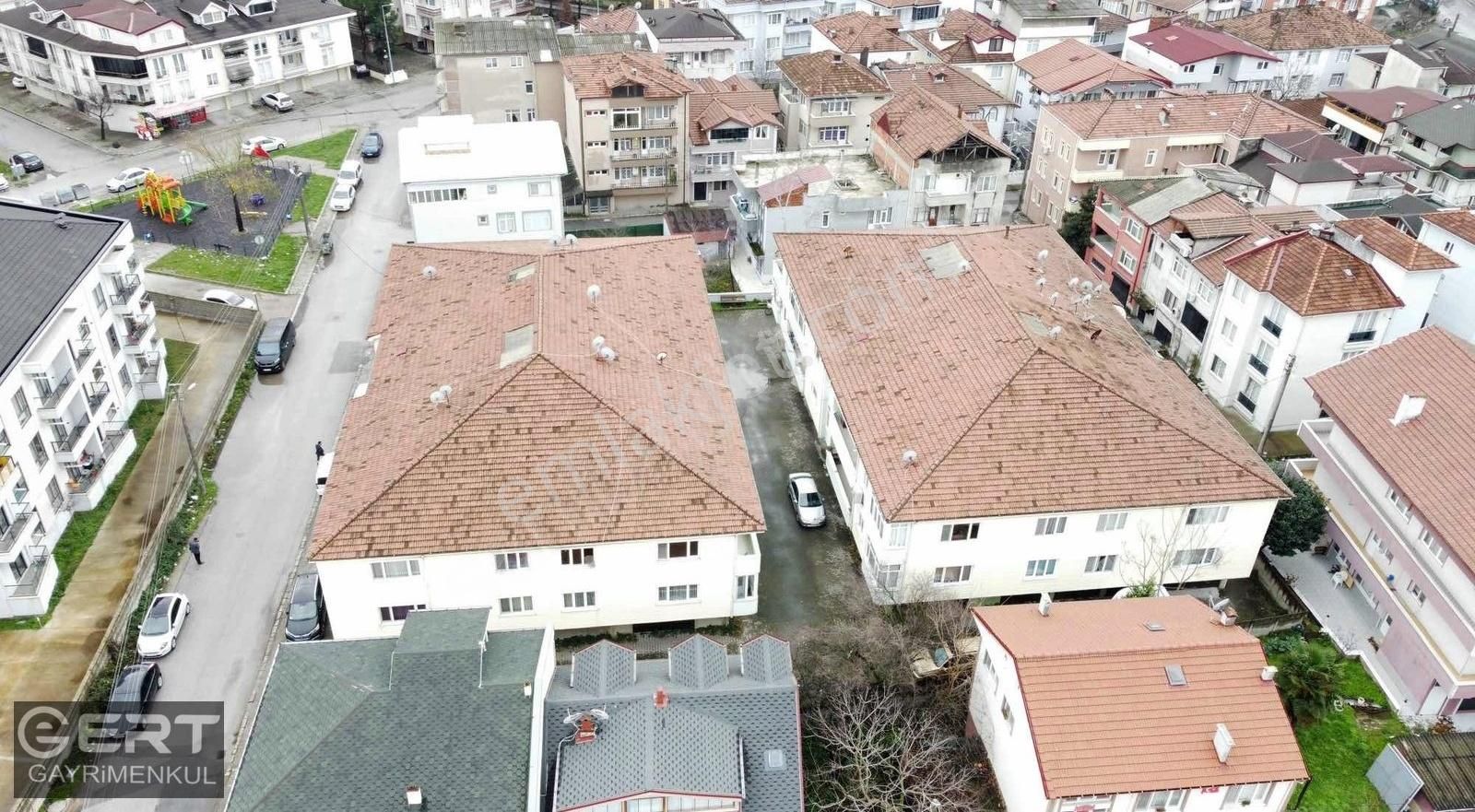 Adapazarı Mithatpaşa Satılık Daire Sakarya İtfaiye Amirliği Karşısı Site İçi Garajlı Daire