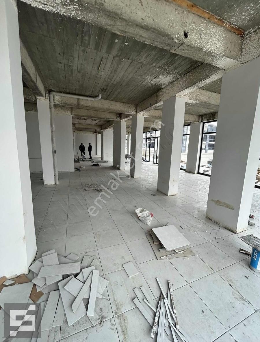 Akyazı Yeni Kiralık Dükkan & Mağaza Sancak Emlak'tan Kiralık 350 M2 Dükkan