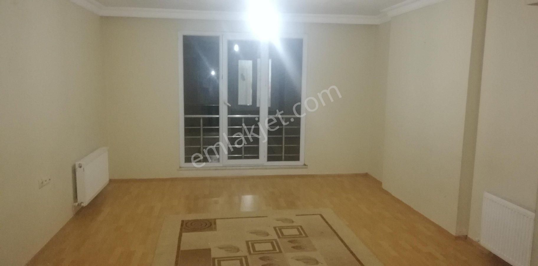 Küçükçekmece Kanarya Marmaraya Yakın Kiralık Daire Sahibinden 1. Kat 1+1 80 M2 Hem Satılık Hem Kiralık