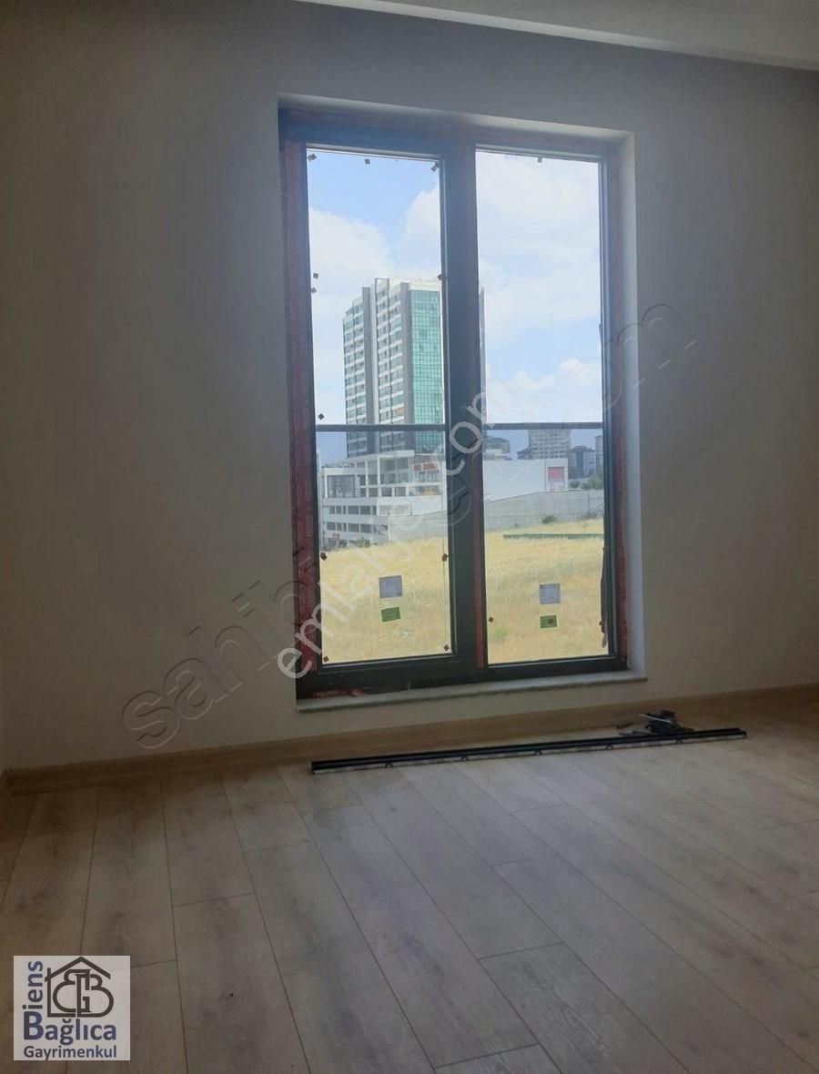 Çankaya Yaşamkent Satılık Daire Eskişehir Yolu Yaşamkent Geniş M2 Ve Peyzajlı Full 2+1