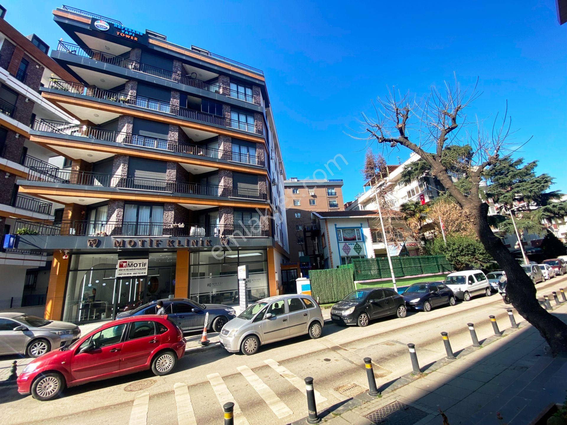 Pendik Batı Satılık Daire Pendik Sahilde 3 Yıllık İskanlı 3.kat Balkonlu 130m2 Satılık 3+1