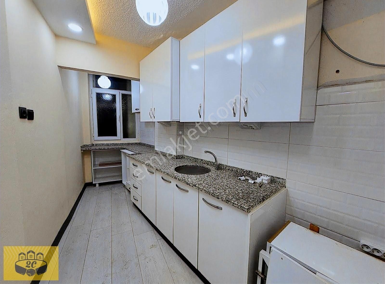 Çukurova Mahfesığmaz Satılık Daire Barajyolu Groseri Civarı 3+1 Kapalı Mutfak Hasarsız Bina