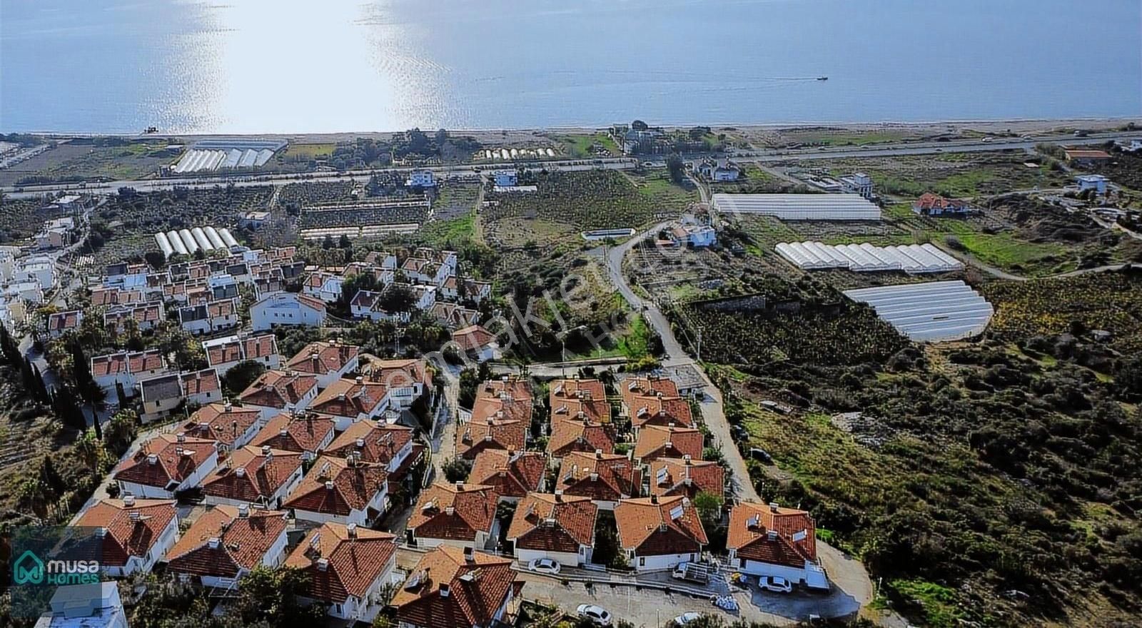 Alanya Keşefli Satılık Villa Alanya Keşefli Mah. 2+1 135m2 Site İçi Deniz Manzaralı Villa