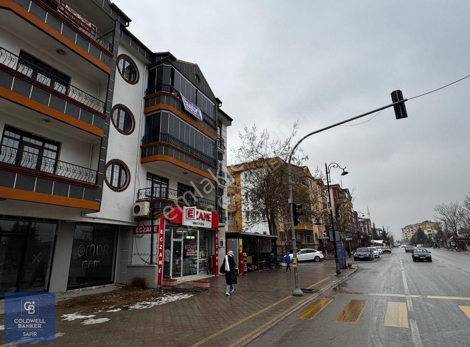 Yeşilyurt İnönü Satılık Daire Coldwell Banker Safir'den Merkezi Lokasyon Da 3+1 Satılık Daire