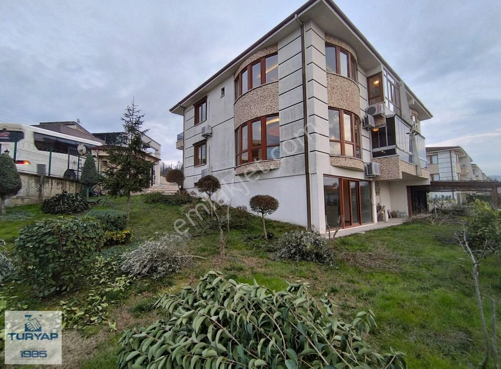 Araştırma Hastanesine Komşu Havuzlu Site İçerisinde Lüx Villa - Görsel 9