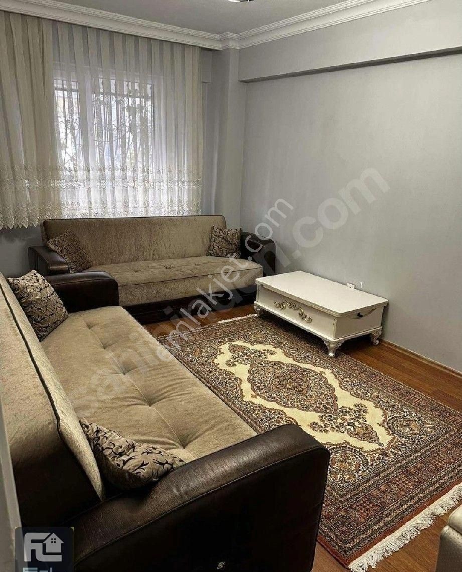Üsküdar Cumhuriyet Kiralık Daire F-l Emlaktan Bulgurlu Metro Yakını Eşyalı 2+1 Aile Ve Bekara Uygun