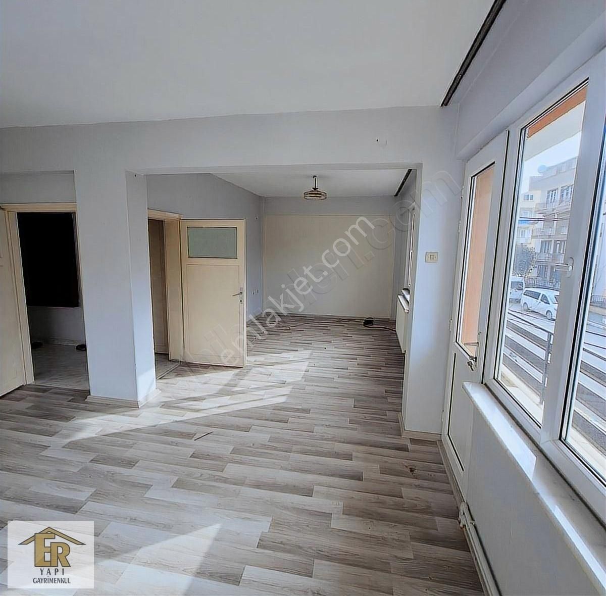 Altıeylül Bahçelievler Kiralık Daire Er Yapı'dan Kiralık Bahçelievler Mh. 3+1 Daire