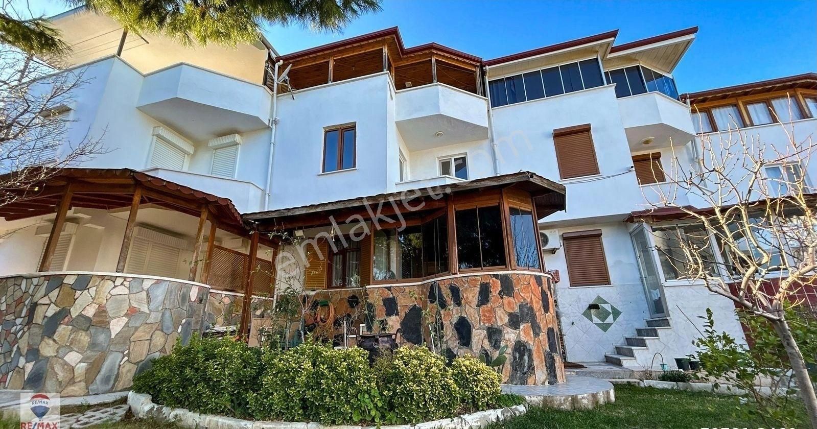 Burhaniye Pelitköy Satılık Villa Burhaniye Pelitköyde Satılık Villa