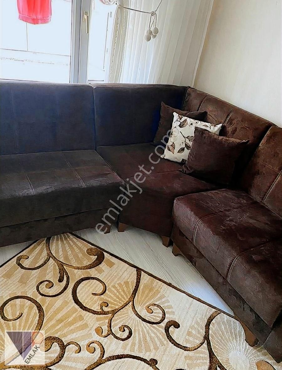 Gaziosmanpaşa Bağlarbaşı Satılık Daire 2+1 Birinci Kat 80 M2 Daire Satılık