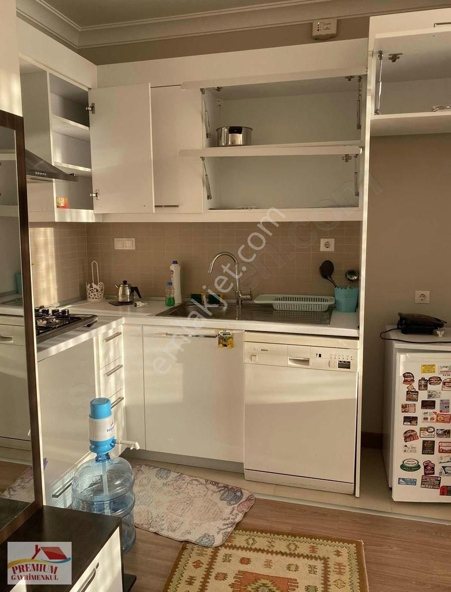 Başakşehir Kayabaşı Satılık Daire Emlak Konut B.evleri-1'de Satılık 1+1 Eşyalı Daire