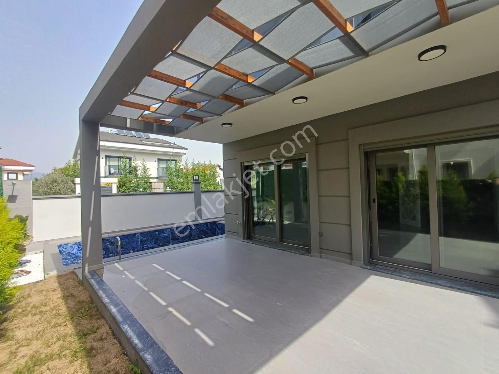 Stop’tan Akarca’da Denize Yürüme Mesafesinde Lüks 4+1 Müstakil Villa - Görsel 4