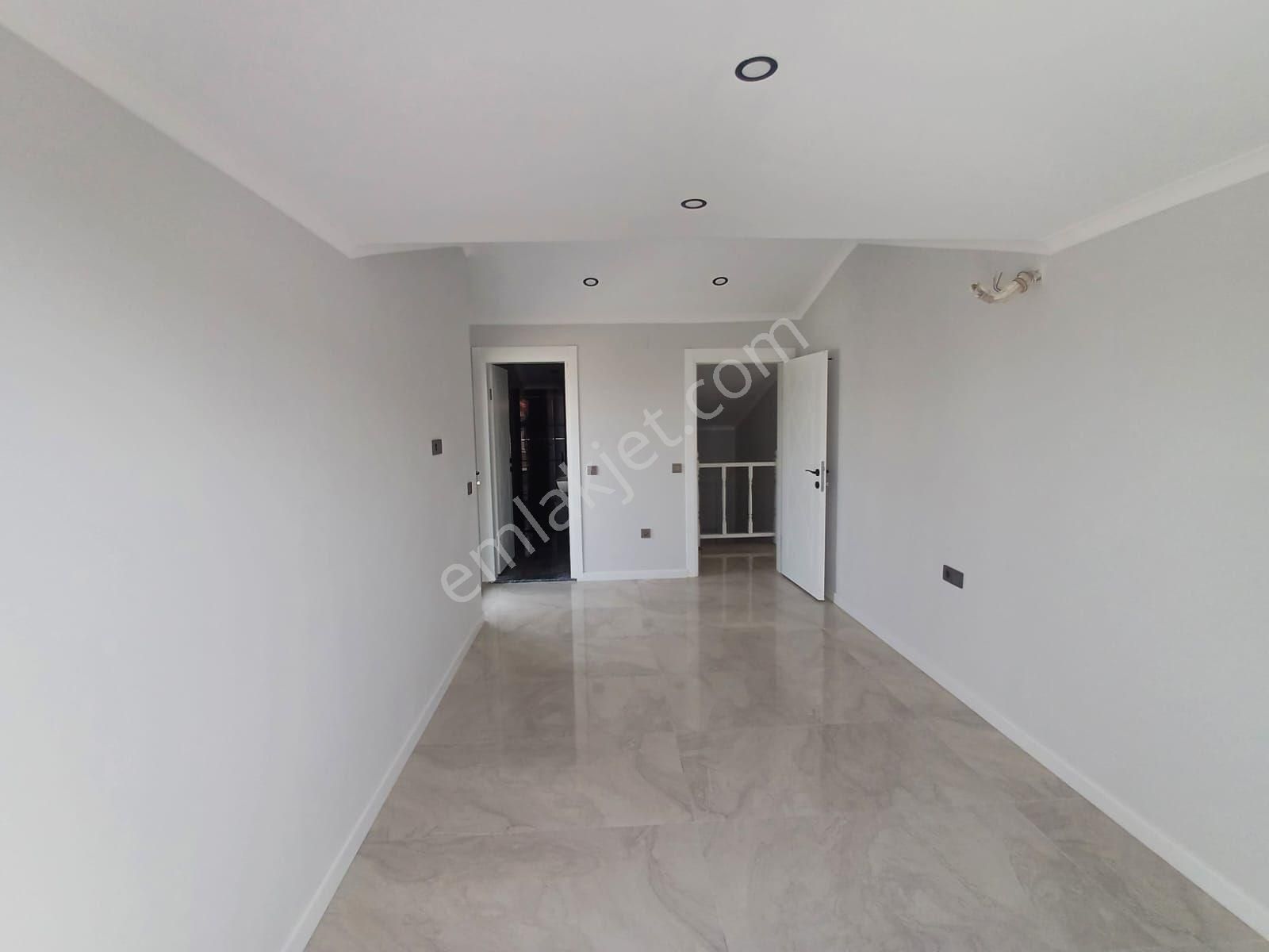 Stop’tan Akarca’da Denize Yürüme Mesafesinde Lüks 4+1 Müstakil Villa - Görsel 20