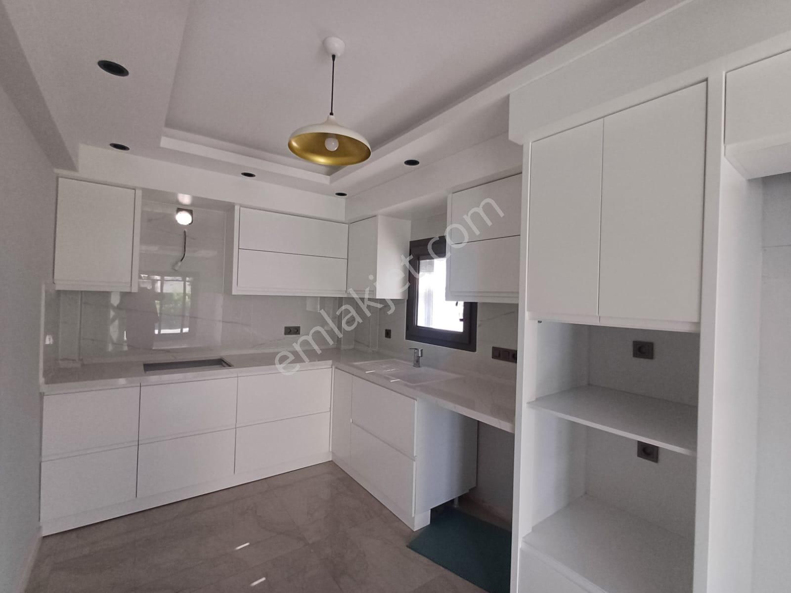 Stop’tan Akarca’da Denize Yürüme Mesafesinde Lüks 4+1 Müstakil Villa - Görsel 7