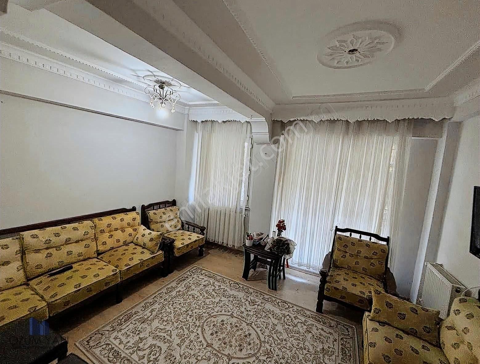 M.akifte 1+1 Geniş Taşınmaya Hazır Yüksek Giriş Kat Daire