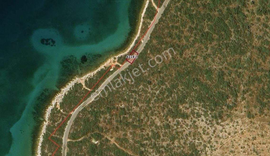 Didim Akbük'te Denize Sıfır Köşe Başında Satılık Arsa - Görsel 3