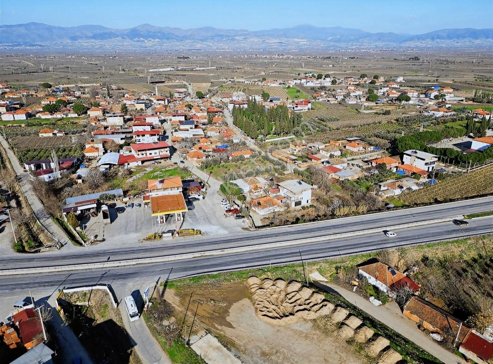 Alaşehir Delemenler Satılık Tarla Denizli İzmir Anayoluna Sıfır Elektrik Suyu Bulunan Satılık Arsa