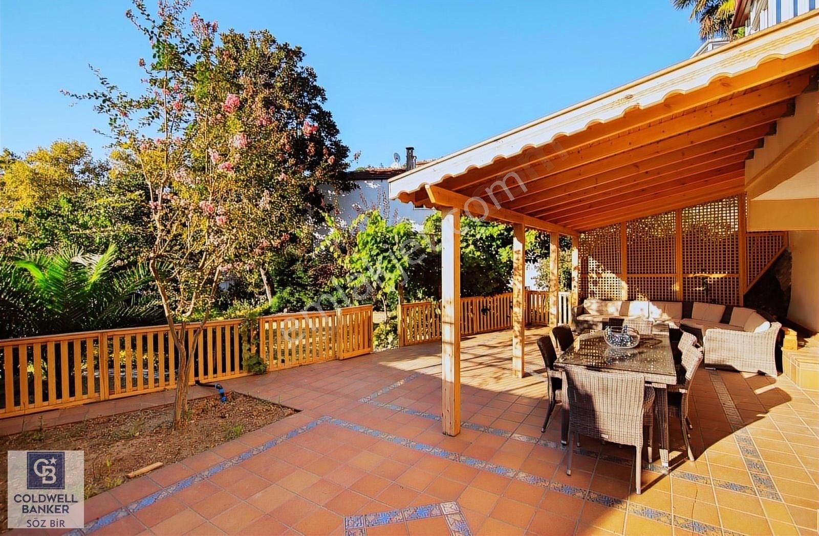 Beykoz Anadolu Hisarı Ayrı Girişli 4 Katlı Tarihi Konak - Görsel 29