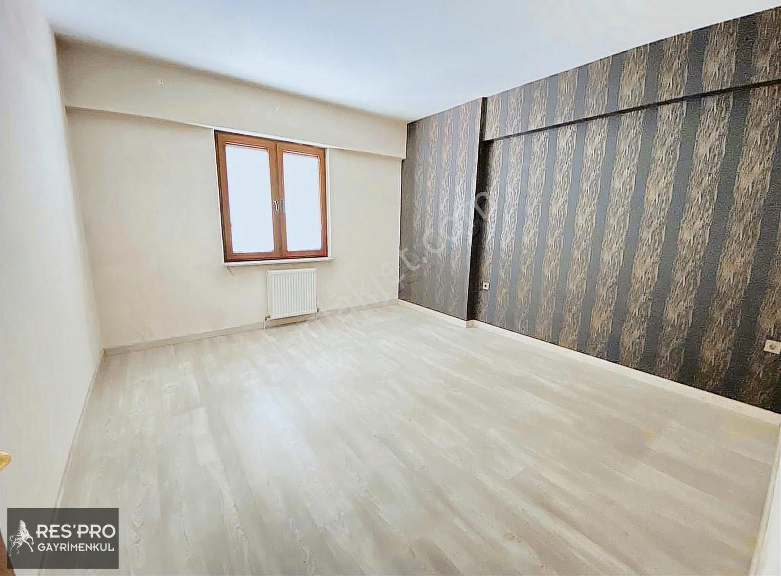 Respro Dan Satılık 4+1 Süper Konum Daire - Görsel 3