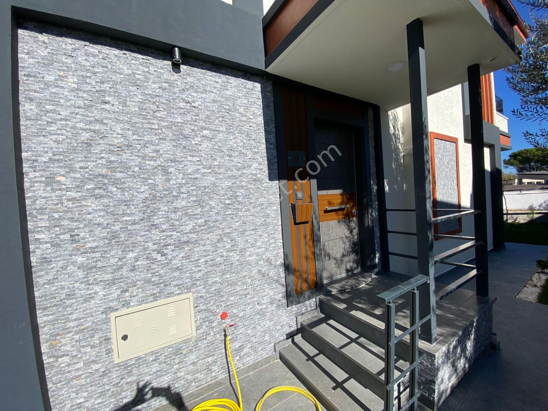 Poyraz Gayrimenkul'den Güre'de Satılık Sıfır Tek Müstakil Villa - Görsel 27