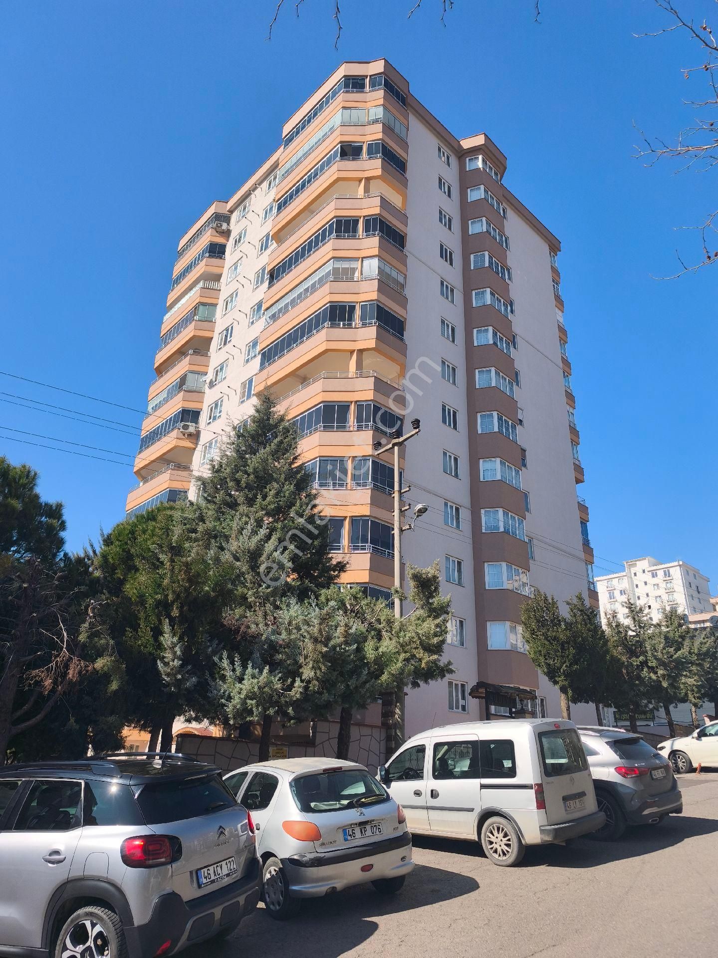 Onikişubat Haydar Bey Kiralık Daire Er-taş'tan Binevler Caddesi Ve Lider Toptan Market Civarı Geniş Hasarsız 4+1