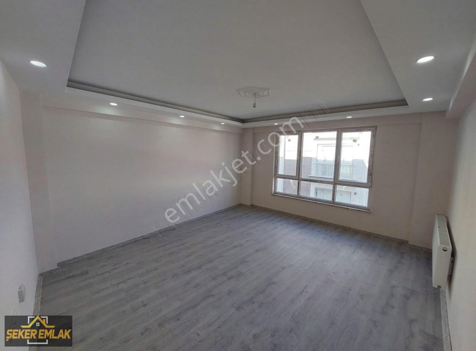 Odunpazarı Emek Satılık Daire Şekerden Emek Mah. Ertaş Cad. Ziraat Bankası Yakını 105 M² 2+1