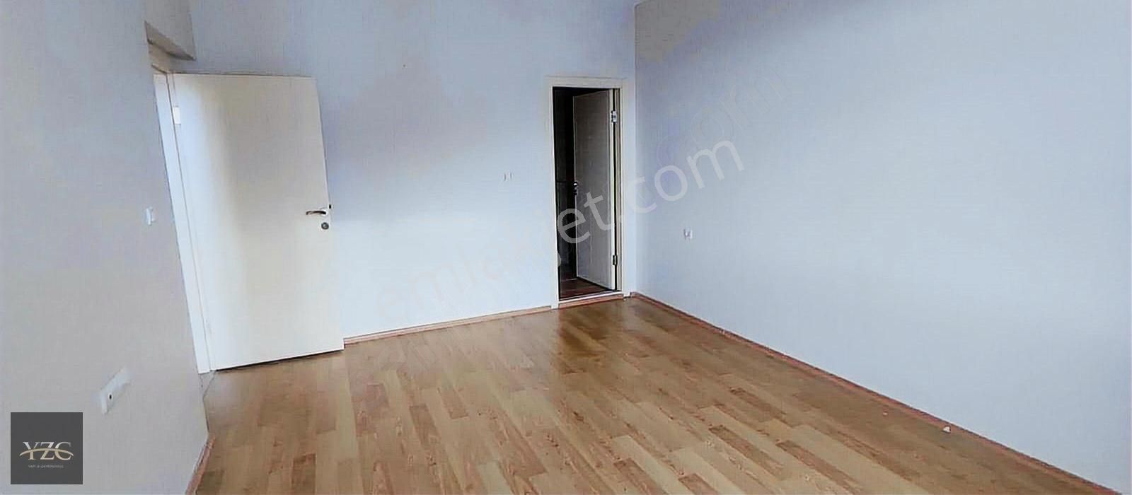 Tepebaşı Batıkent Kiralık Daire Yzg'den Batıkent'te Omc Sitesi Asansörlü Full Önü Açık 135m 3+1