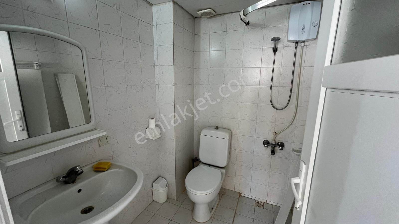 Sitelerde 1+1 Kiralık Eşyalı Veya Boş Daire - Görsel 4