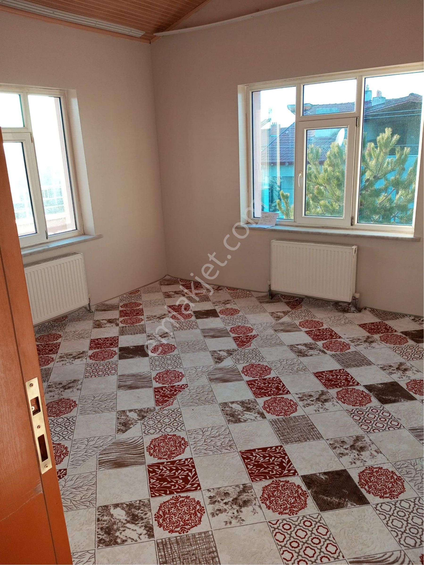 Meram Alakova Kiralık Daire Alakova Mah Kiralık 2+1 Doğalgazlı Çatı Katı