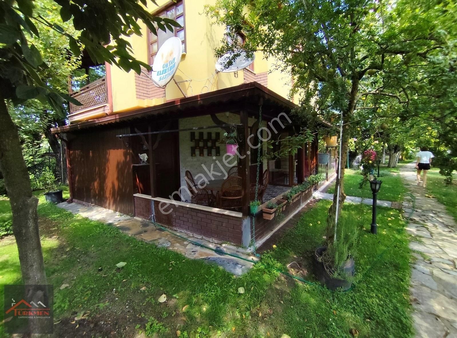 Sapanca Kırkpınar Hasanpaşa Satılık Villa Havuzlu Site İçi Satılık Villa 4+1 Eşyalı Türkmen Gayrimenkulden