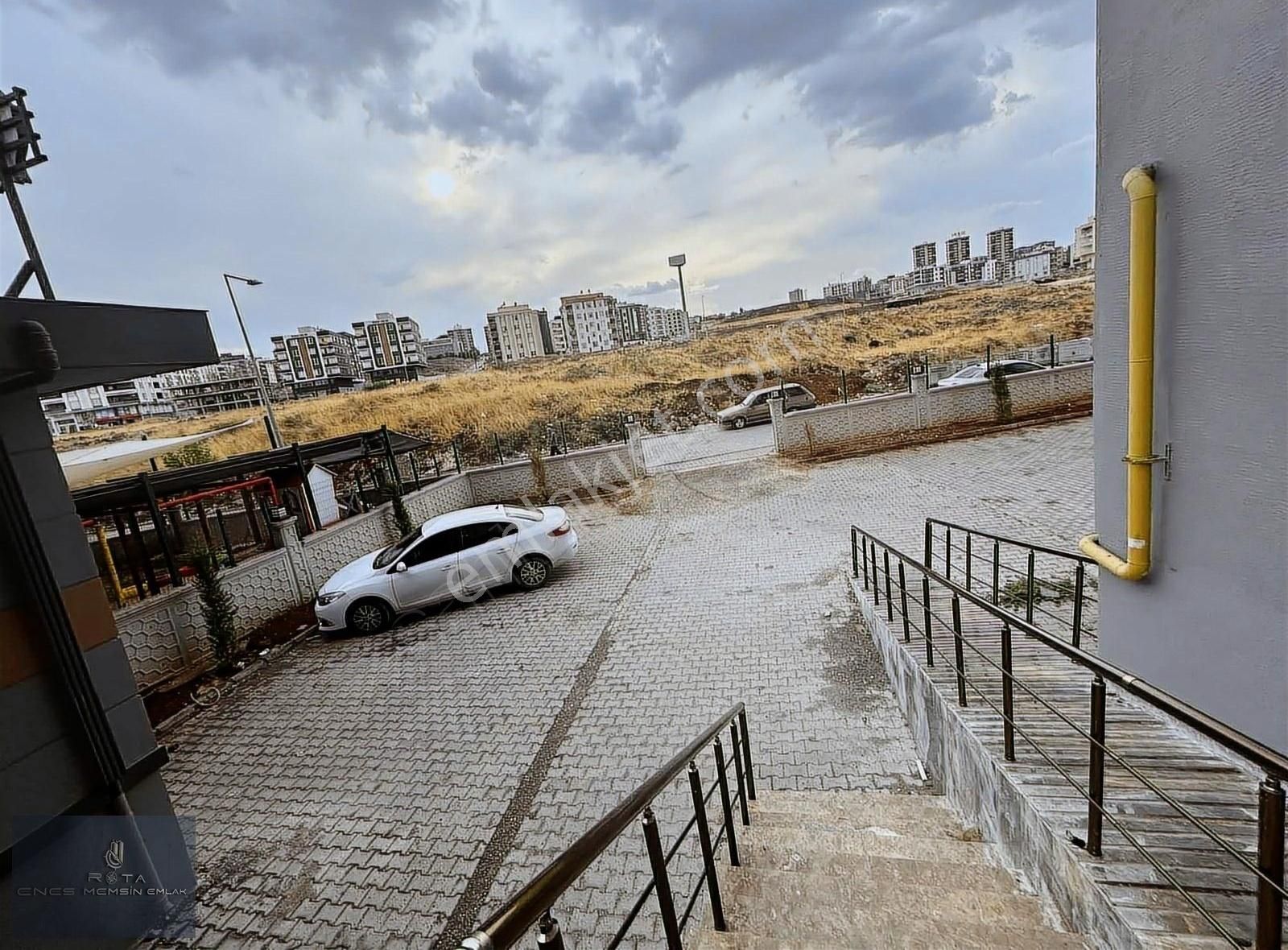 Karaköprü Mehmetçik Satılık Daire Enes Memsin'den Mehmetçikin En Büyük Dairesi