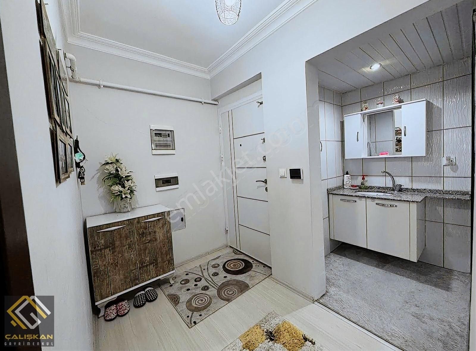 Site İçersinde/arakat/otopark/oyun Alanı/190m/3 Balkon - Görsel 13