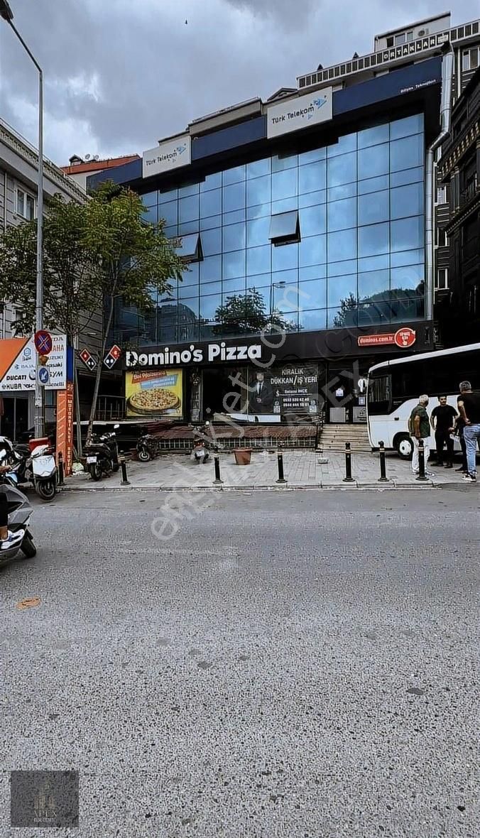 Kağıthane Ortabayır Kiralık Dükkan & Mağaza Muhteşem Konumda Cadde Üzeri Dükkan Mağaza 130 M2