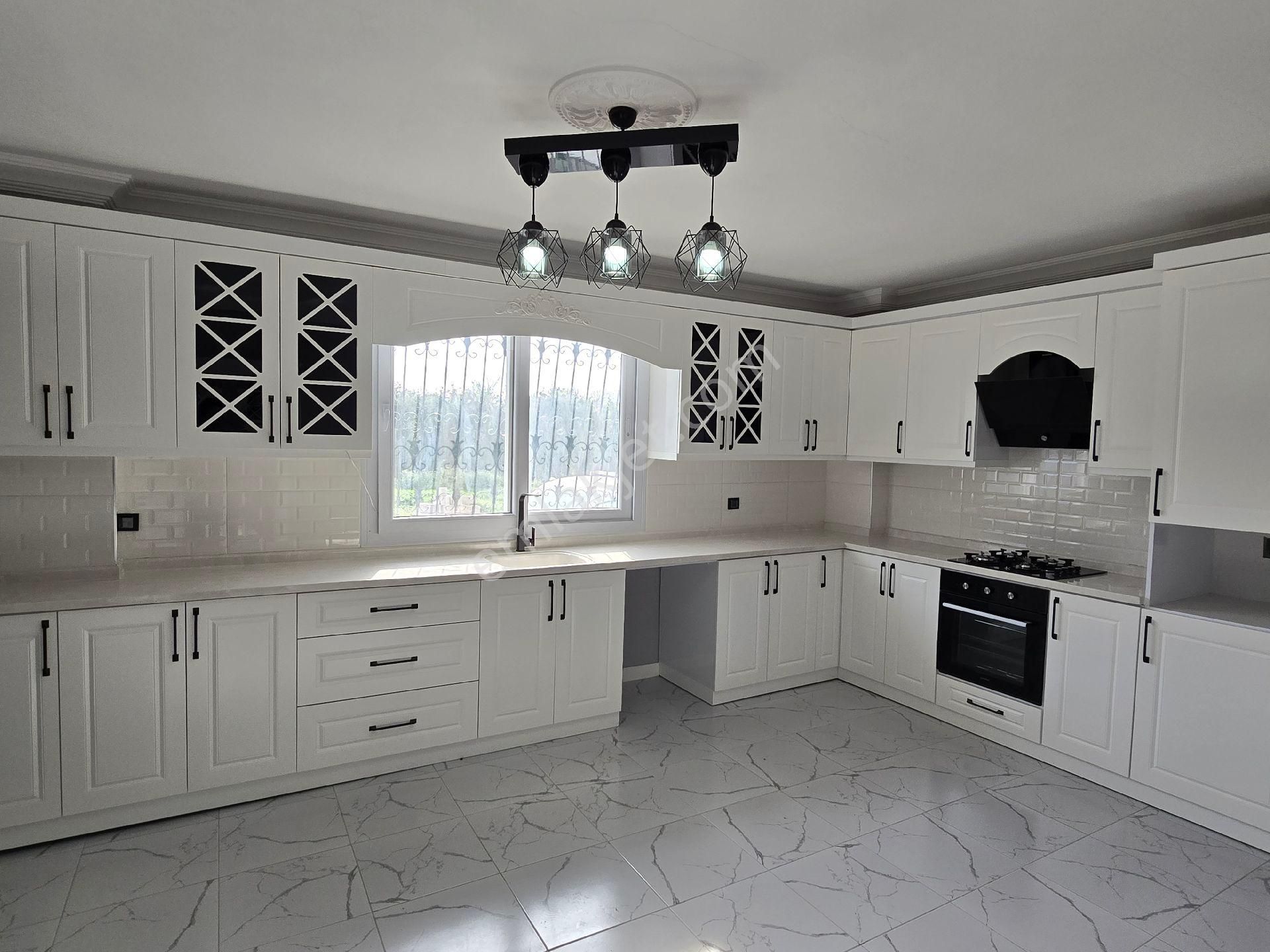 Adana Seyhan Mıdık Mahallesi'nde Sakin Ferah Yeni Lüks Yapı Ev - Görsel 19