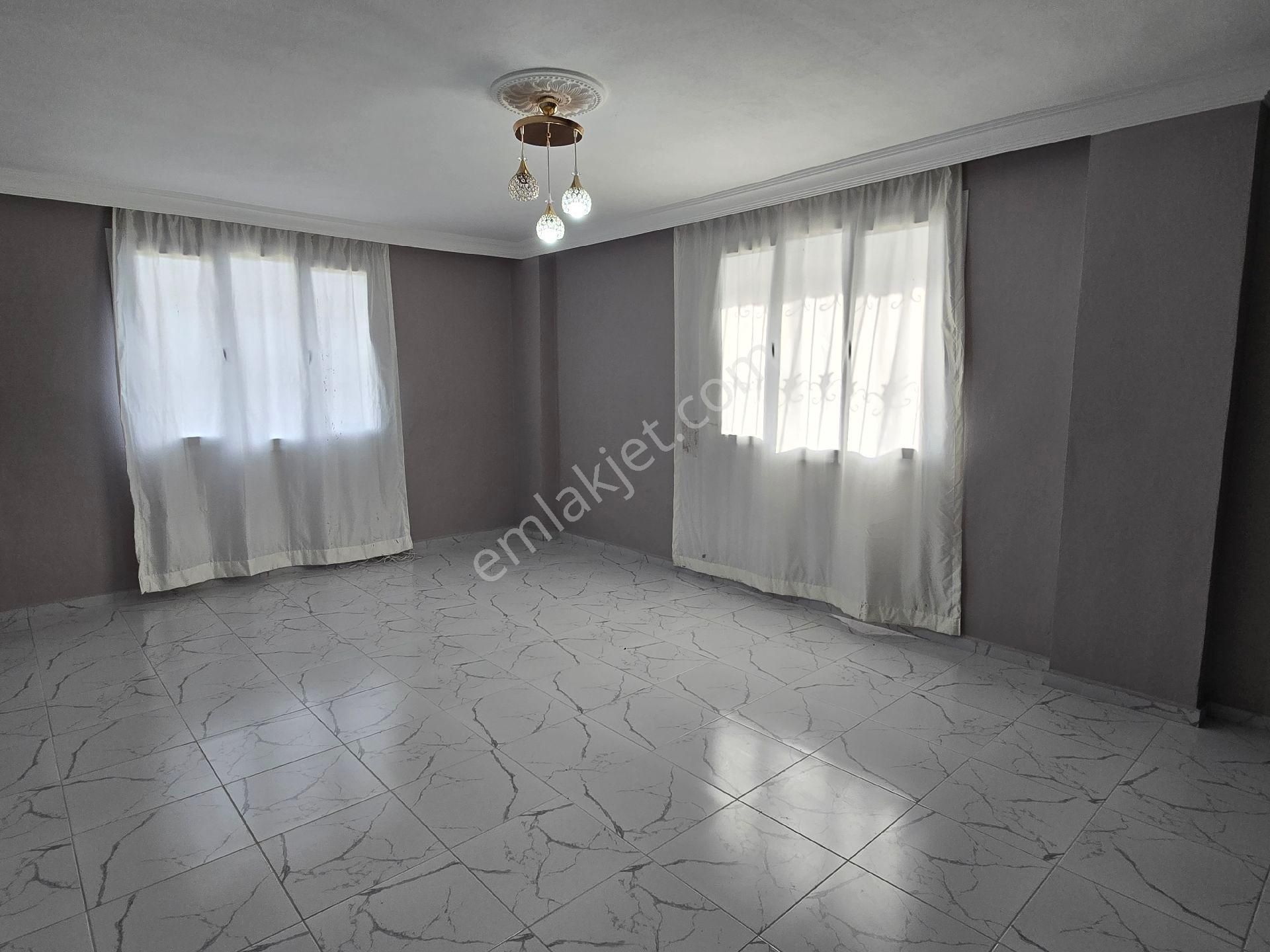 Adana Seyhan Mıdık Mahallesi'nde Sakin Ferah Yeni Lüks Yapı Ev - Görsel 14