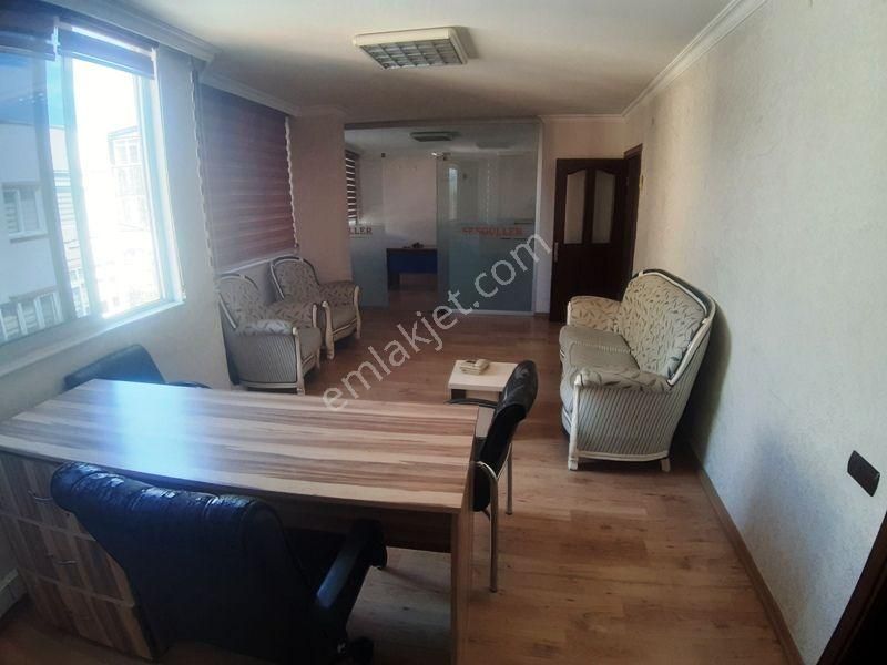 Ardadan Mersin Akdeniz Camişerifde 4 Odalı Satılık Eşyalı Ofis - Görsel 14