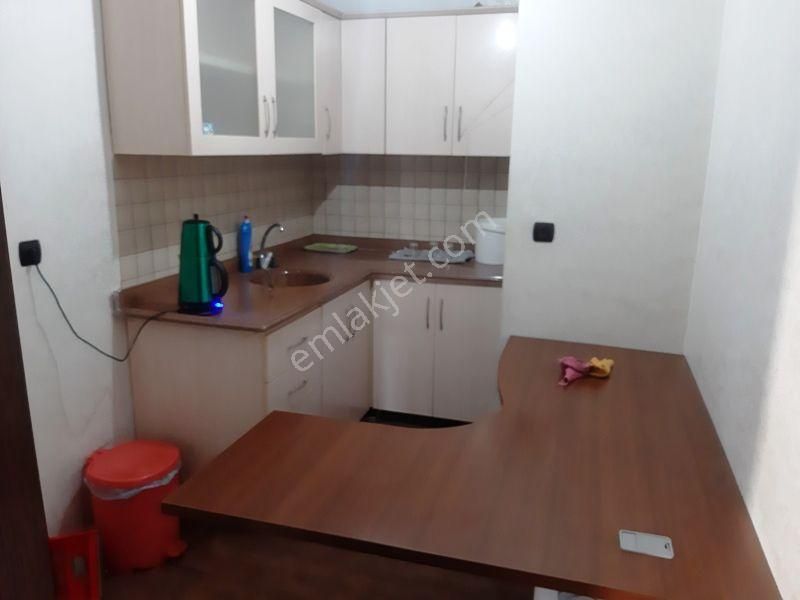 Ardadan Mersin Akdeniz Camişerifde 4 Odalı Satılık Eşyalı Ofis - Görsel 10