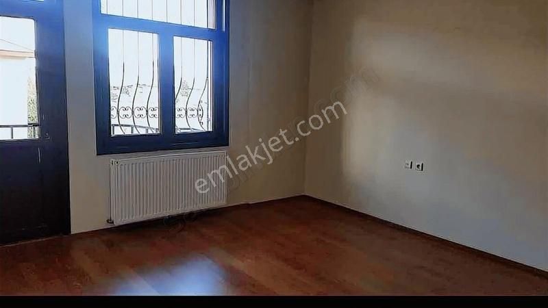 Kars Merkez Yenişehir Satılık Villa Polat Emlak Tan Lüks Bahçeli Villa Yenişehir Mah 12.350₺