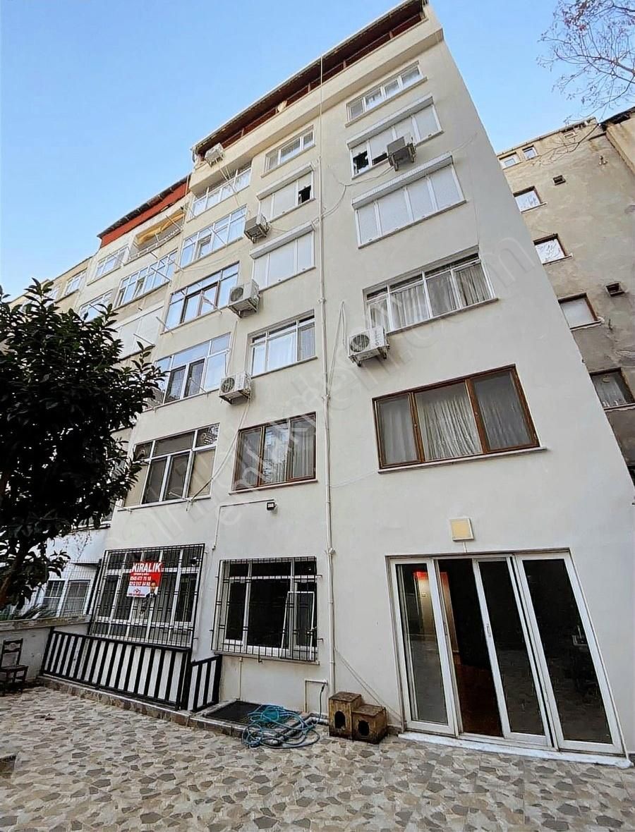 Bakırköy Zeytinlik Satılık Daire Ares Gayrimenkul'den Zeytinlik'te Sağlam Satılık Geniş 3+1 Daire