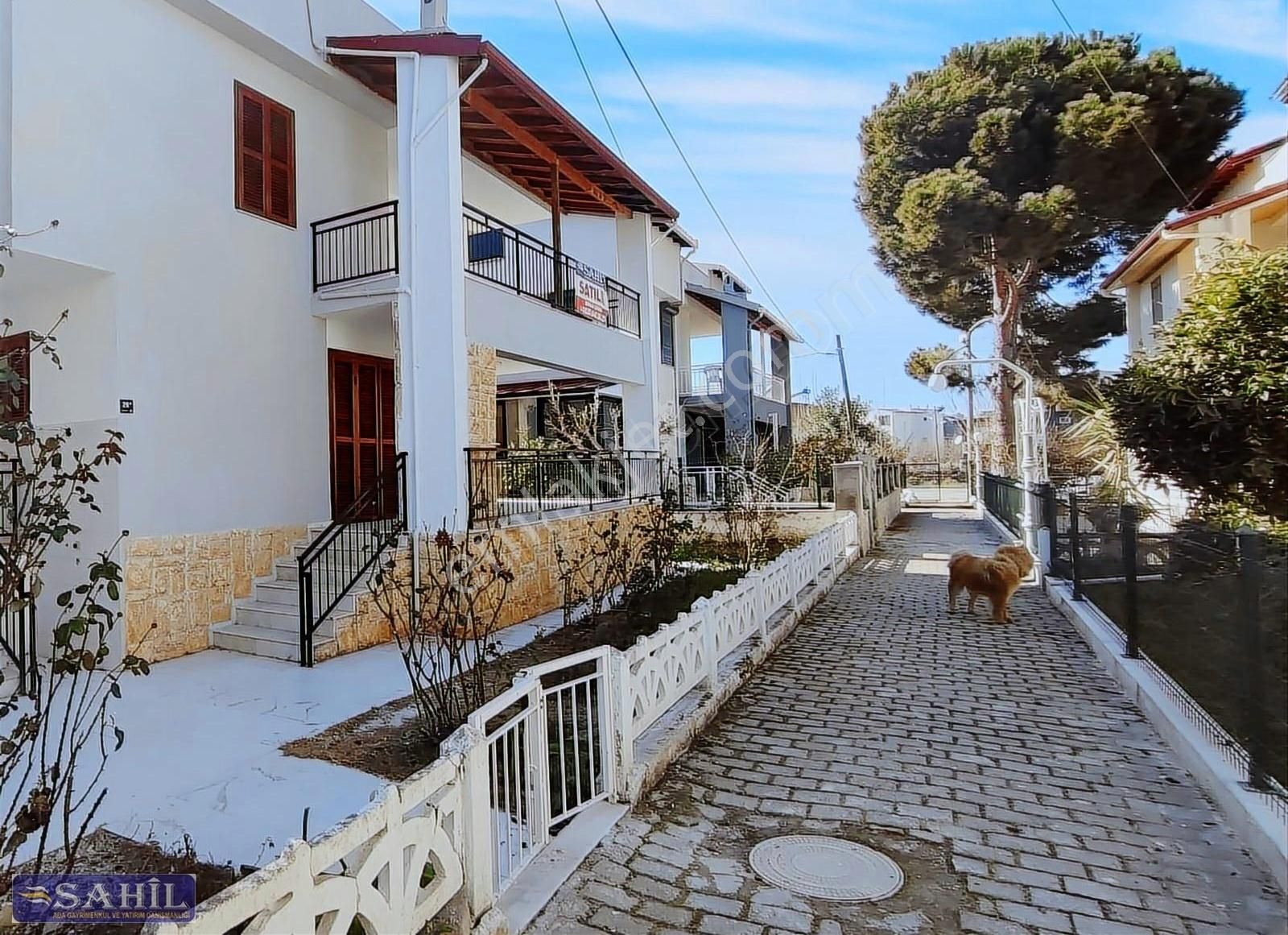 Kuşadası Davutlar Satılık Villa Kuşadası Davutlar Satılık Denize 400 M 4+1 Tripleks Villa