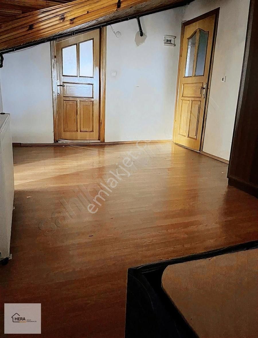 Sultanbeyli Ahmet Yesevi Kiralık Daire Hera Emlaktan Çatı Katı 2 + 1 Kiralık Daire