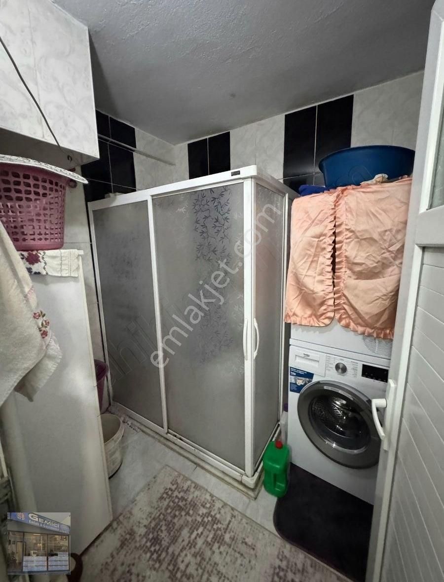 Turgutlu Yedi Eylül Satılık Daire Yedieylül Mah.'de 95 M² 2+1 Yüksek Zemin 7 Yıllık 2.370.000 Tl