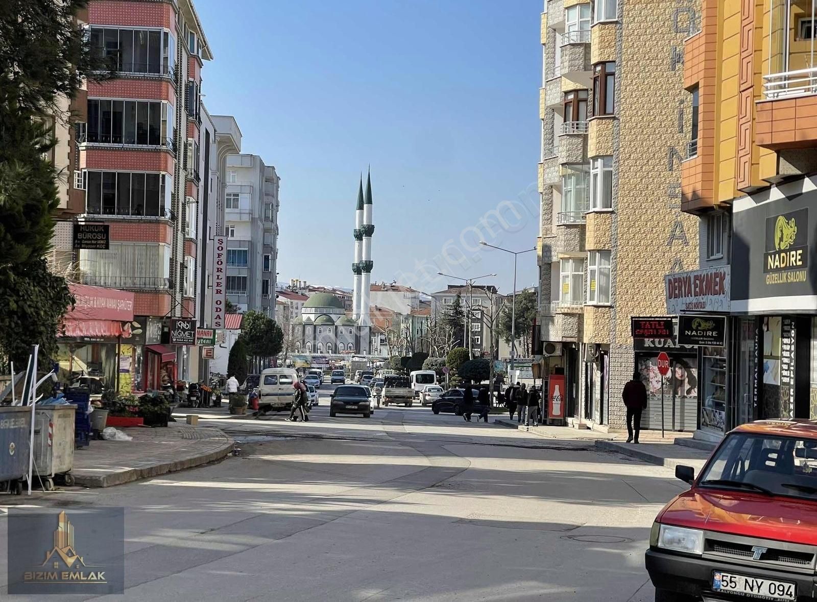 Temel Emlaktan Yeni Meyda Üstü Kiralık Köşe Dükkan