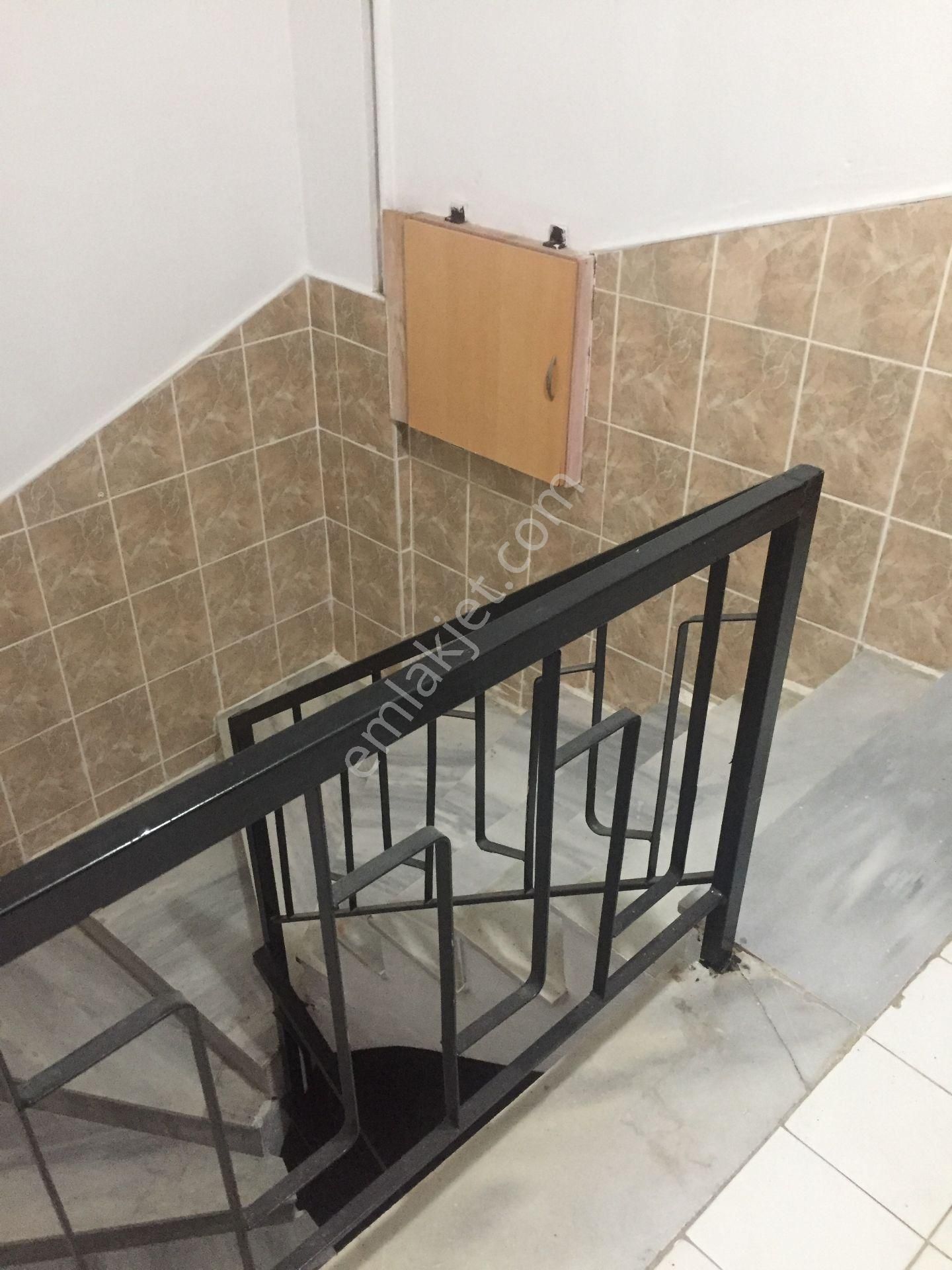 Gemlik Kumla'da Denize Sıfır 2+1 Satılık Daire - Görsel 3