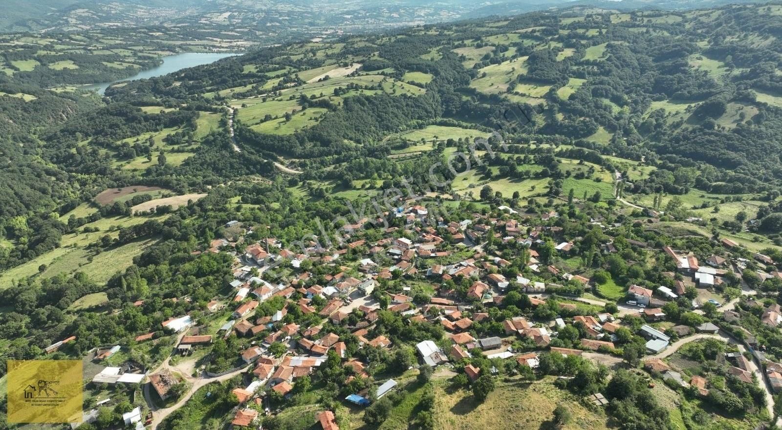 Detay Emlak'tan Çanakkale Yenice'de Köy İçerisinde Satılık Arsa - Görsel 2