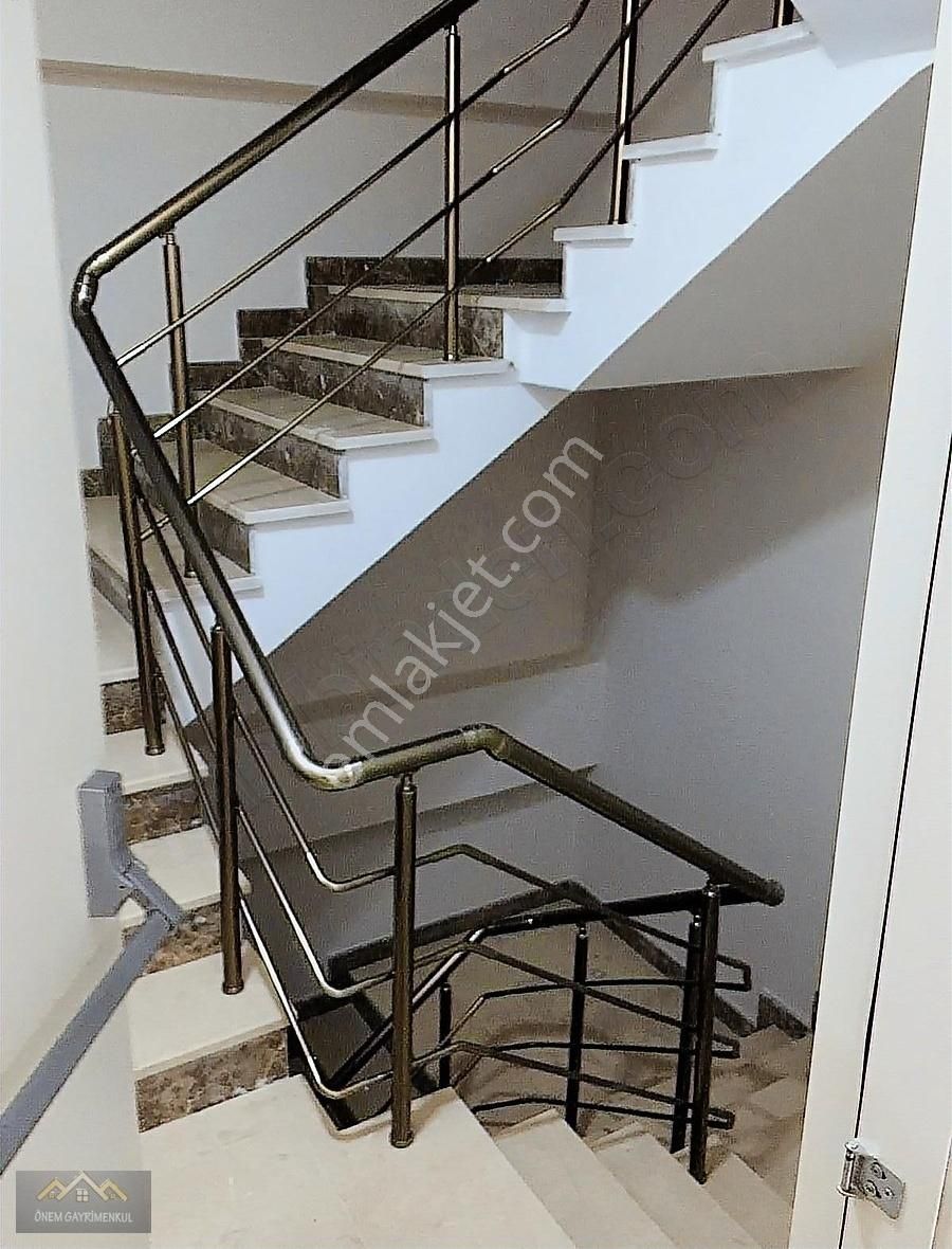 Önem Gayrimenkul'den Süper Konum 1+1 Ara Kat İskanlı Daire - Görsel 7