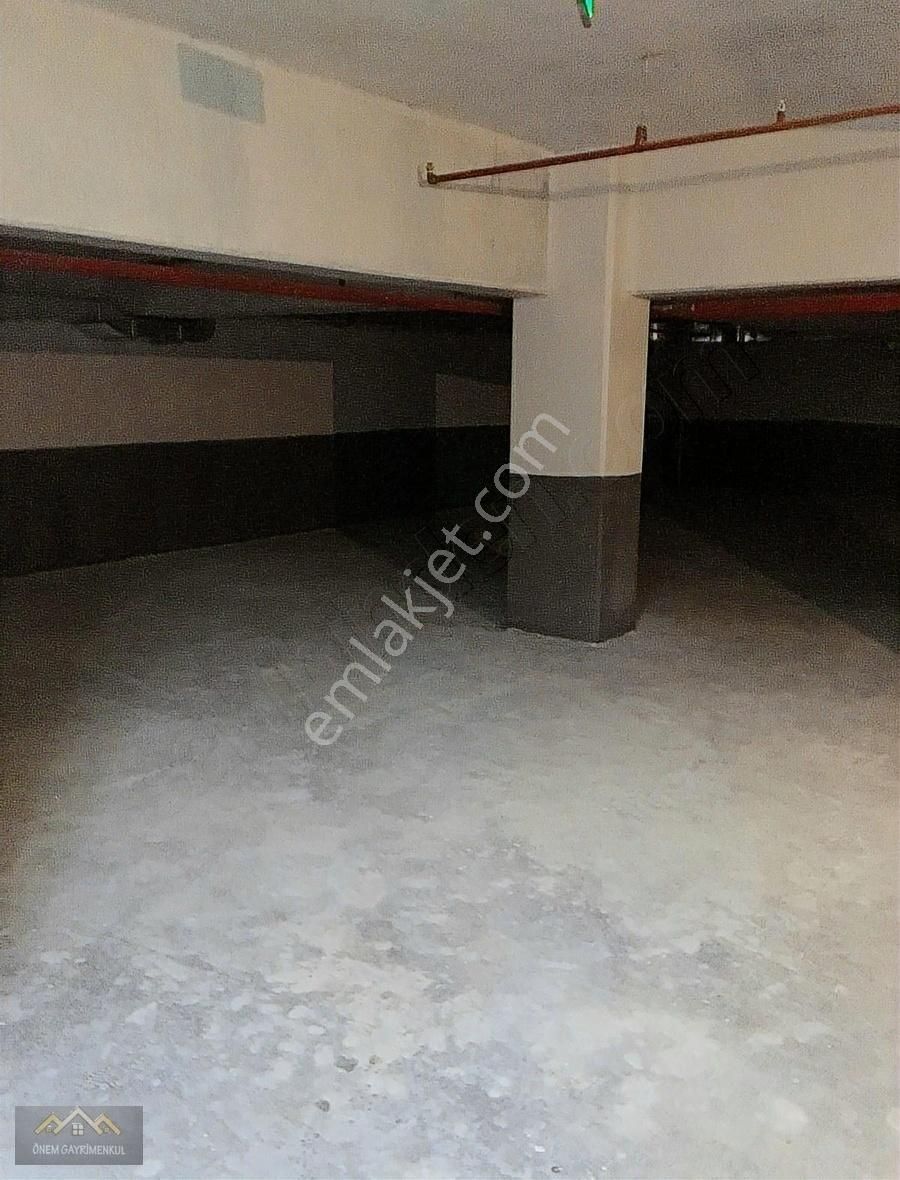 Önem Gayrimenkul'den Süper Konum 1+1 Ara Kat İskanlı Daire - Görsel 18