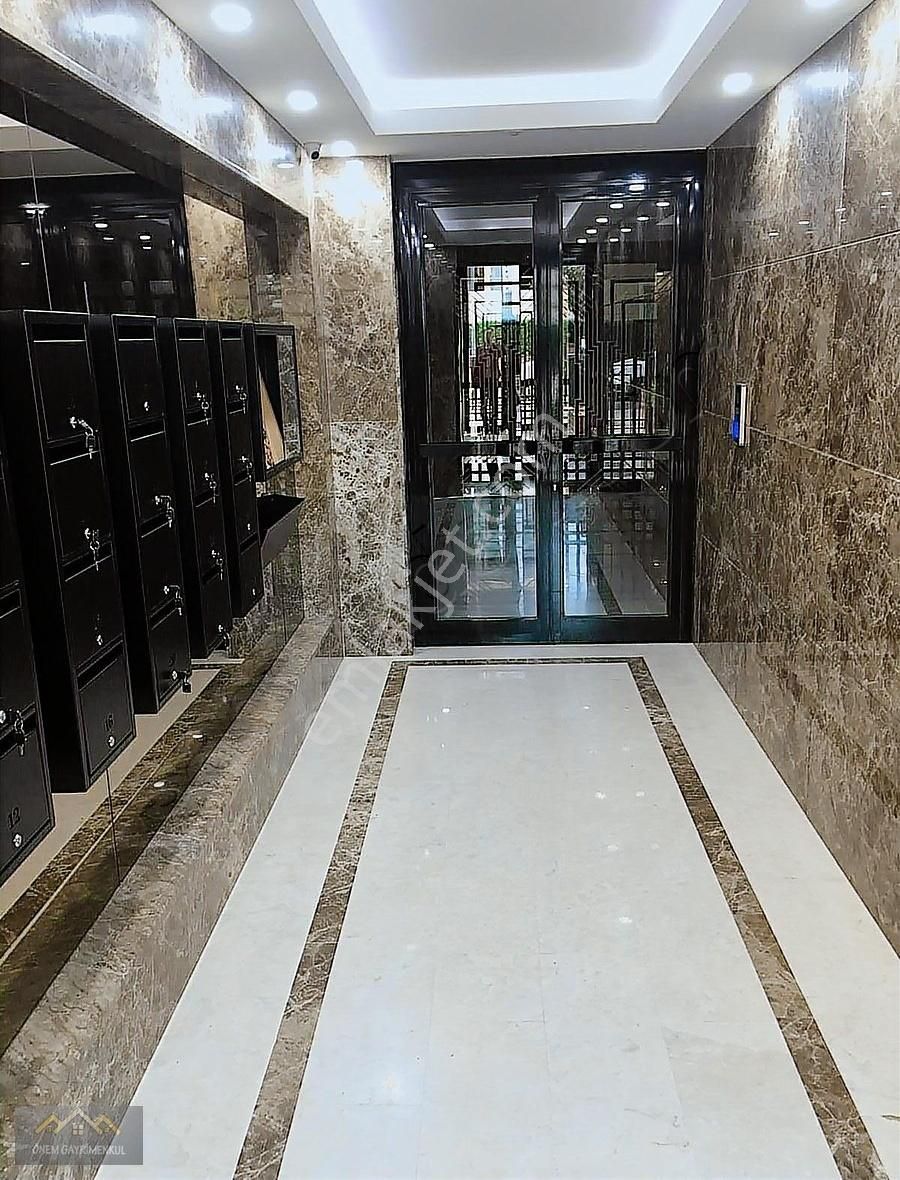 Önem Gayrimenkul'den Süper Konum 1+1 Ara Kat İskanlı Daire - Görsel 19