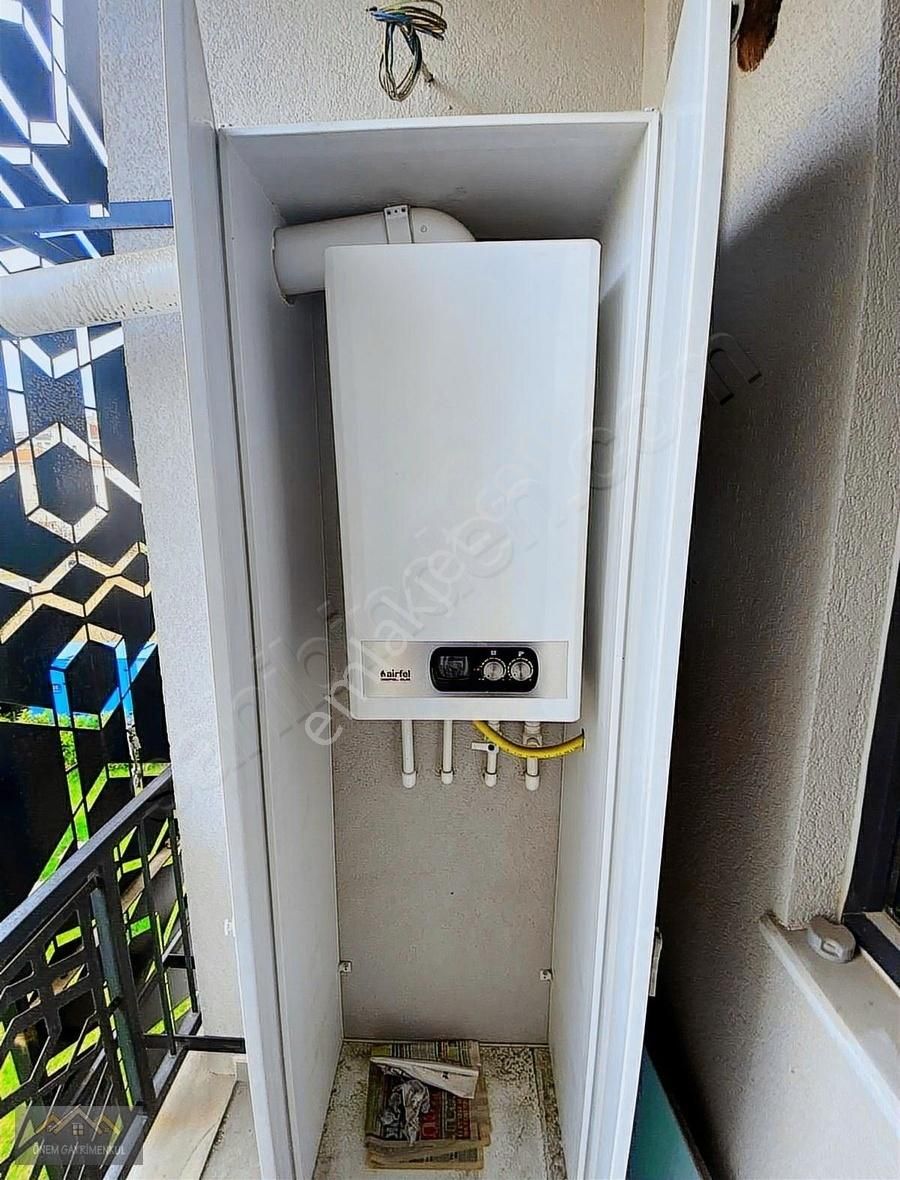 Önem Gayrimenkul'den Süper Konum 1+1 Ara Kat İskanlı Daire - Görsel 9