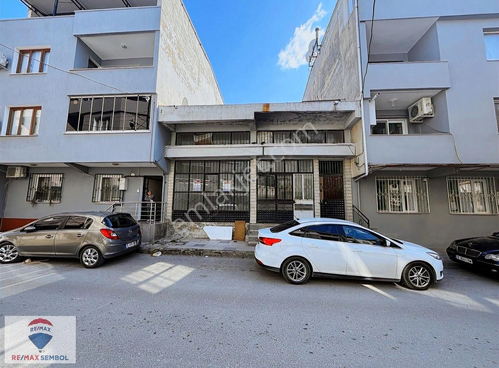 Buca Fırat Kiralık Dükkan & Mağaza İzmir Buca Fırat Mah. Kiralık 160 M2 İş Yeri